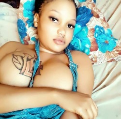 1tumblam8:princejazziedad:DeliciouslySexy. Reddbone. Curvy. Scrumptious. African Mami. Ms ShakaKassim……… East African Beauty 💜💜💜YES!! This What Bliss Looks Like!!😍❤️🥰