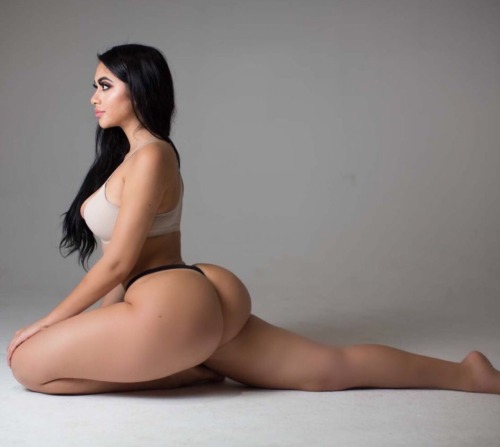 slim-n-wide:Jailyne Ojeda Ochoa | jailyneojeda77 adult photos