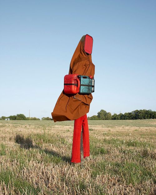 artpornmagazine:   Kate Fichard     ArtPorn Magazine is on Facebook   