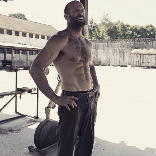 furonmuscle:  Jason Statham!