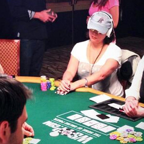 no one will ever compare to Jennifer Tilly playing poker