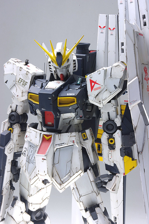 lj7stkok:  gunjap - MG 1/100 Nu Gundam Ver.Ka: modeled by NA○KI.  Good Weathering