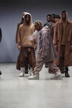 xfvckingdopex:  Yeezy Season 2