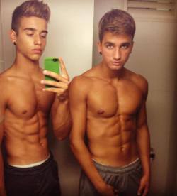 tumble-that-guy:Alberto &amp; Alejandro Rosas