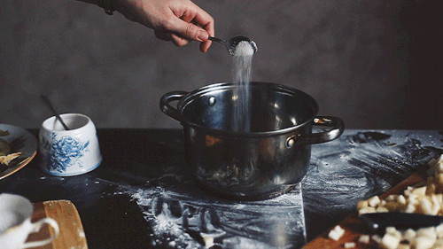 food52:Mesmerizing. itscolossal:Mouthwatering Food & Cooking Cinemagraphs by ‘Kitchen Ghosts’