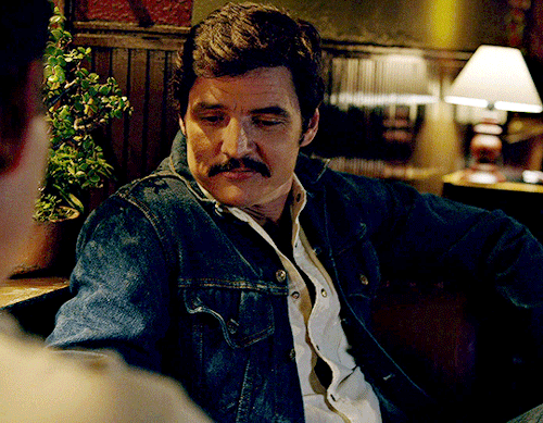 darksber:I WATCH NARCOS FOR THE PLOT: (1/∞)