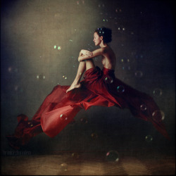 helycharlotte:  By Anka Zhuravleva 