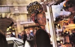 queen-old-soul:  Erykah Badu in Paris late