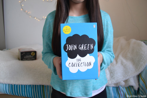 fiftysh4des:  john green box aye