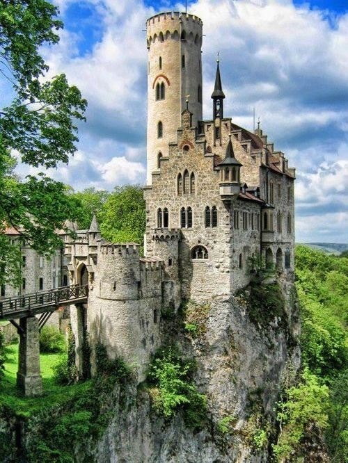 ninjas-in-a-box:  themischiefoftad:  Guys, I want a castle.  I wonder if i could