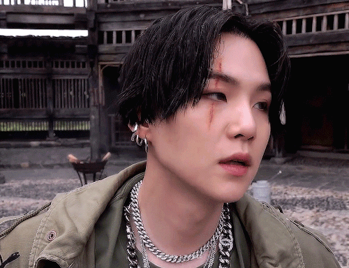 taejoon:  black haired agust d really do be hitting different 🥵
