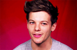 stylin-library:  Louis + fluttering his eyelashes 