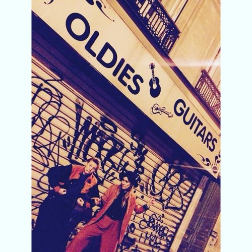 ellykatejackson: ”Copper nob chimps on the loose in Paris”