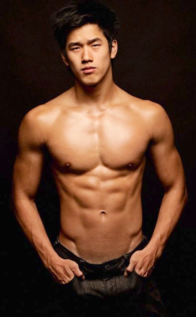 asianmusclefetish:  Original post: http://asianmusclefetish.tumblr.com