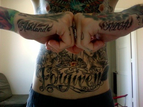 idontcareaboutyoubye:  Tattoo blog^^