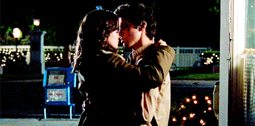 gilmoresgifs:i have to go. don’t go. i don’t want to. then don’t, let’s go s