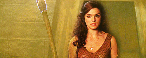  Fashion Envy: Evelyn Carnahan O’Connell   