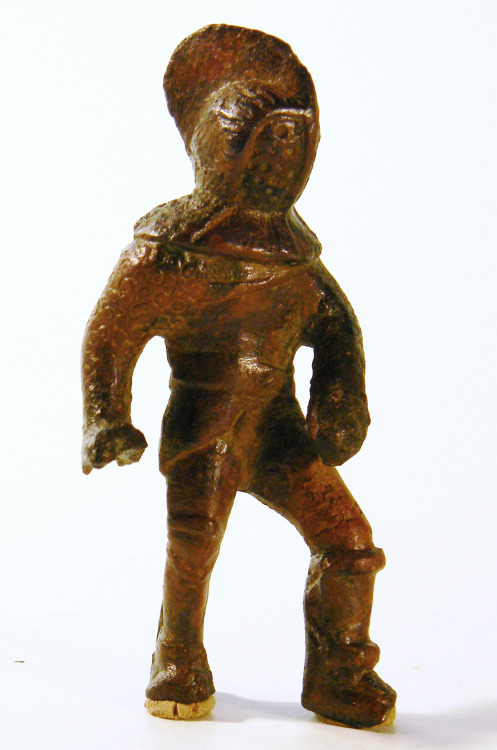 rodonnell-hixenbaugh: Roman Bronze Secutor Gladiator An ancient Roman bronze statuette of a Secutor 