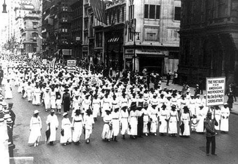 fuckyeahmarxismleninism:
“ Today in History: The Silent Parade  On July 28, 1917, thousands of African-Americans marched in silence down New York’s 5th Avenue to protest lynching.
Via The Crisis Magazine ”