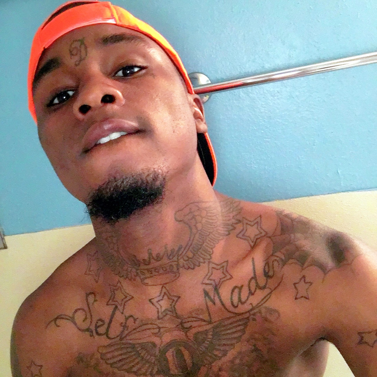 sexybrowneyes77:  imchillnjustchilln:  😎🙌🏾😏 dayday😎🙌🏾😜 Ig:
