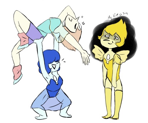 dorky-trash-rock:  this draw your otp turned into attack of the pearls 