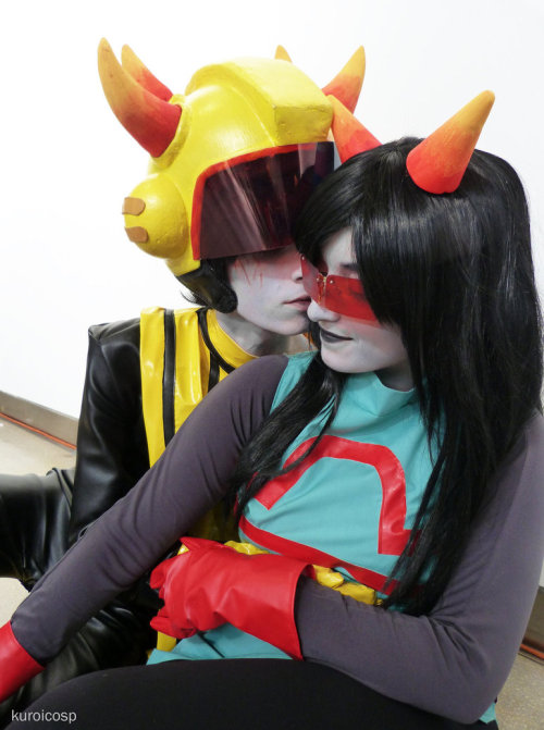cosplay-gamers:Homestuck Latula Pyrope and Mituna Captor Cosplay by Yuko Ruccia and Exion Nate @ Dev