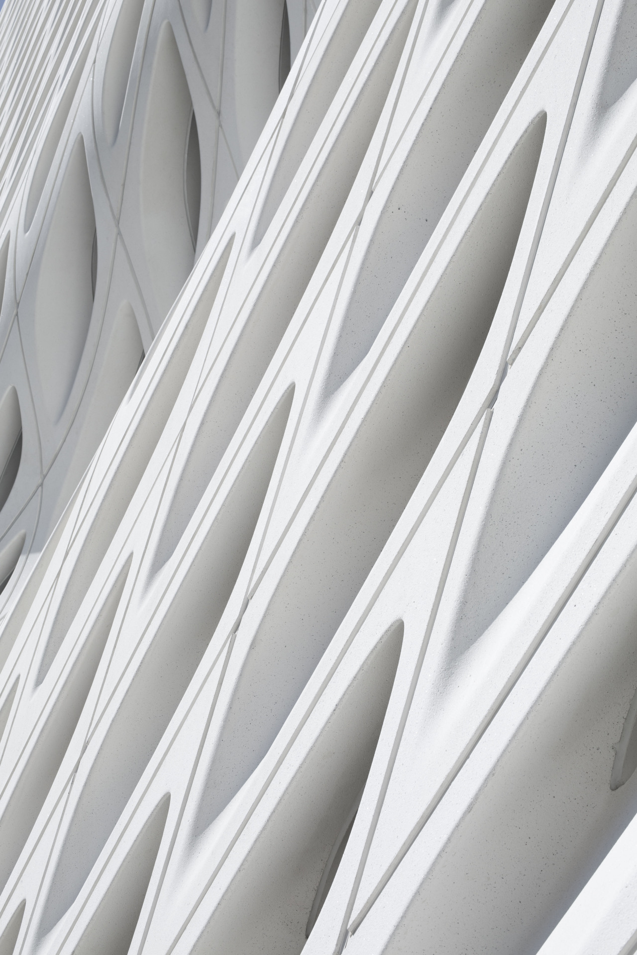 joinchapter:  AUTUMN / WINTER 2015  VISITS: THE BROAD Ch. AUTUMN / WINTER 2015 SHOP
