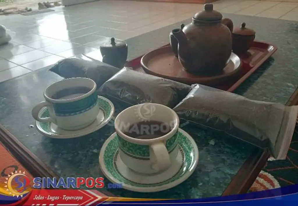 Mengangkat Gairah Minum Teh Lokal: Perluas Promosi, Edukasi, dan Budaya "Ngeteh" Khas Indonesia