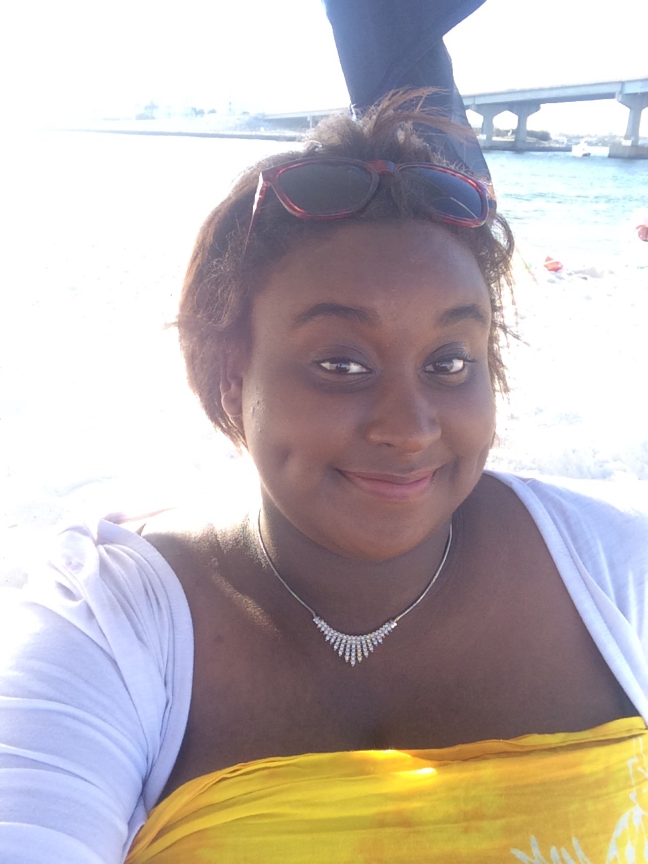 jazzybellblue:  A few old photos for #Biggirlappreciationday 🌻