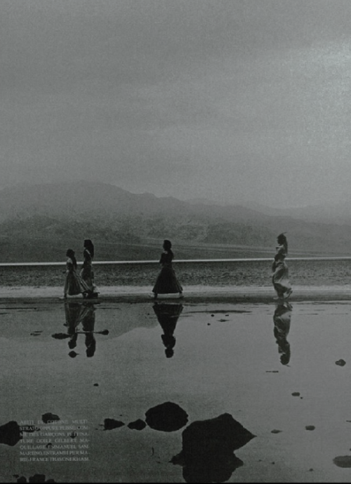 jinxproof:  Vogue Italia (April 1998) ph. Peter Lindbergh