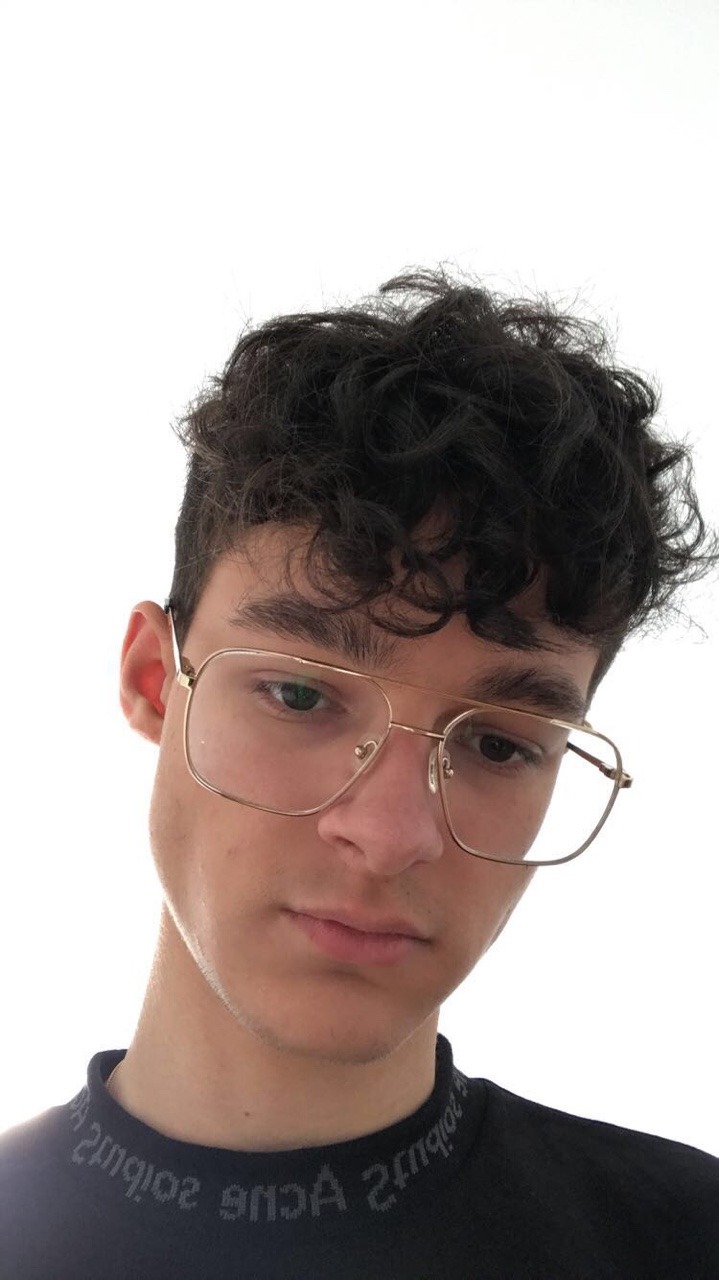 G A Y Z I L I A N