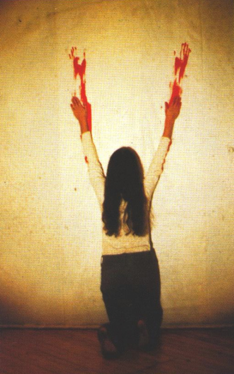 phytos:  Ana Mendieta - Body Tracks, 1974