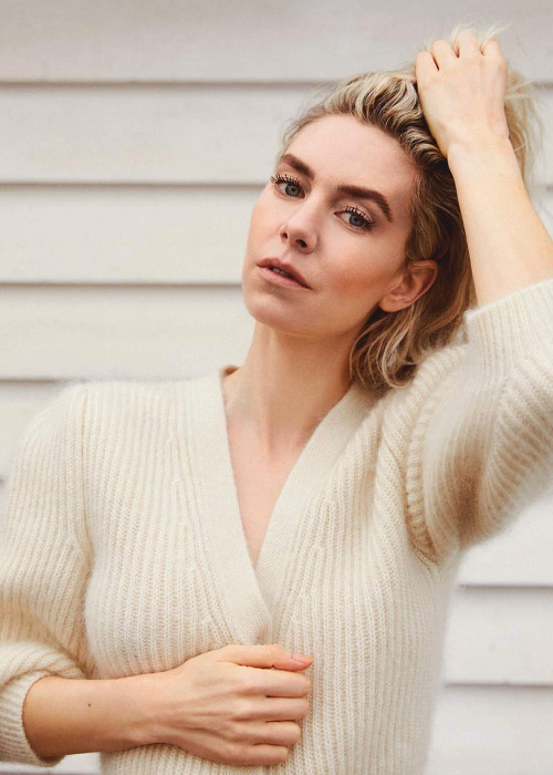 chrisheavans: VANESSA KIRBY by Josh Shinner for Harper’s Bazaar UK, March 2021. 