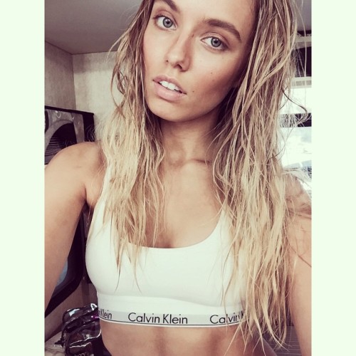 cheekybottom:  Girls in Calvin Klein Underwear  #sexy