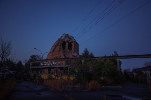 NARA Dreamland at DAWN奈良ドリームランドの夜明け,奈良県,日本