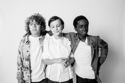 strangerthingscast:Gaten Matarazzo, Millie Bobby Brown, and Caleb McLaughlin of Stranger Things. (: 