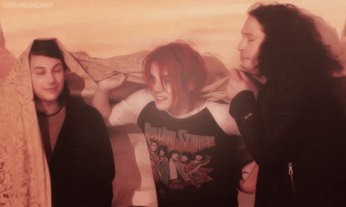 bringmethefallingbands:    ( ͡° ͜ʖ ͡°)   