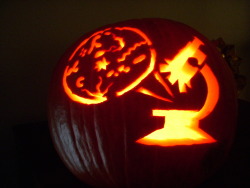 I-Heart-Histo:  Microscope Pumpkin By Biologyislove Great Work Ha! This Is Awesome.
