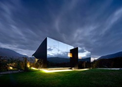 fyp-architecture:Mirror Houses by Peter Pichler  