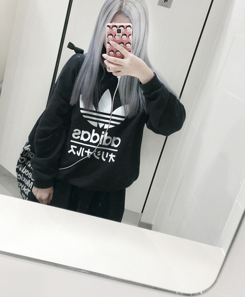 irgendeine-hure:  so grunge💫