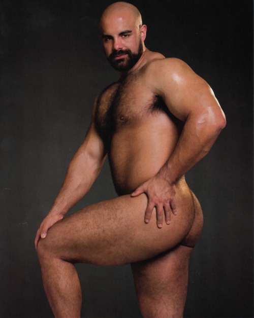 beefybutts:Moose / Ibrahim / Tony Daniels / Dino de Palma