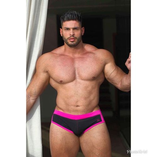 avoxtr:LOOKING FOR MY MY GOAL BODY, AND MOTIVATION TO GET HUGE! Follow me for more – www.avoxtr.tumblr.com