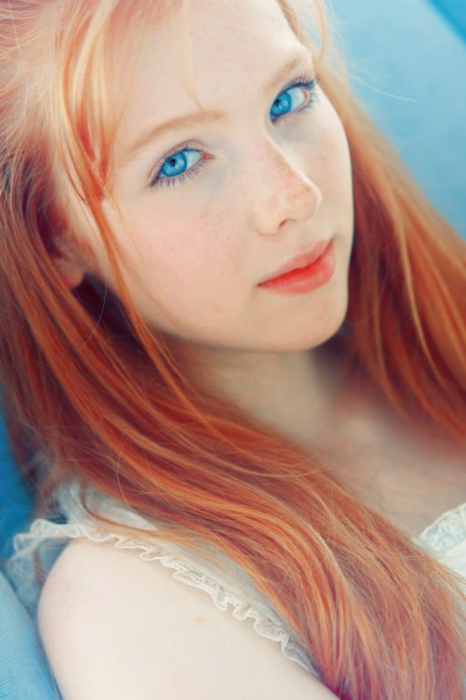 Molly Quin is such a hotty! Love her to death!