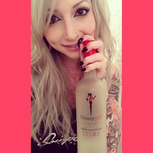 ilymorgannn:  Happy (vegan) Thanksgiving from me and my drink lmao. I’m so thankful