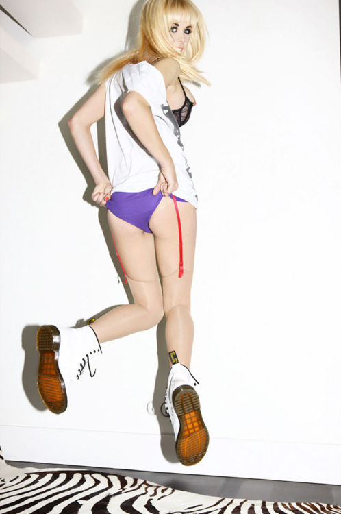 daily-daniellesharp: Nuts Photoshoot Nov 2011, Danielle Sharp (4 of 4)