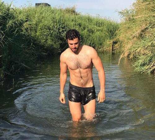 Israhunks