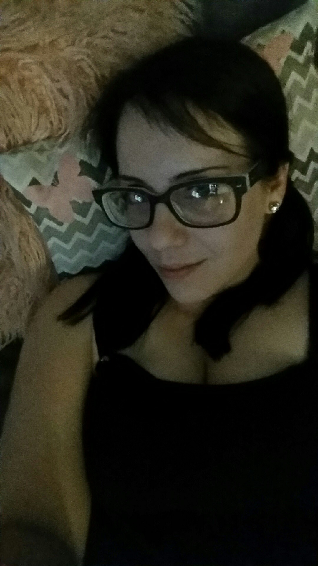 sbm34:  Who wants to play with us, I’ll be a good girl…. Az couples or girls,
