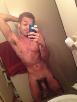 karamellovr:  First naked pic I published!  Awe he adorable