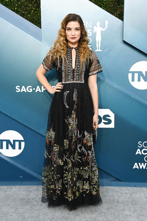 awardseason:  ANNIE MURPHY26th Annual Screen Actors Guild AwardsJanuary 19, 2020