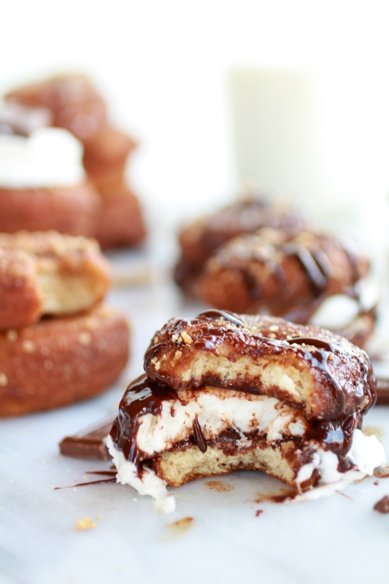 confectionerybliss:  S’more Doughnut Sandwich With Easy Homemade Beer MarshmallowsSource: